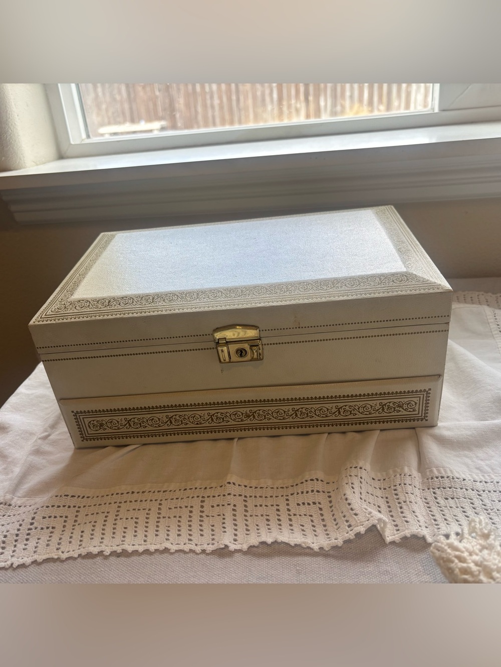 Vintage Mele Cream & Gold Jewelry Box Purple Velvet
